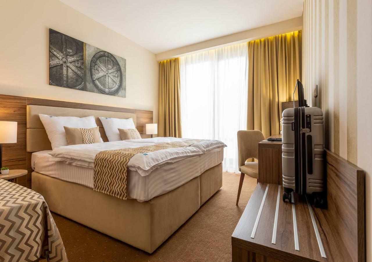 Hotel Nais Ni Eksteriør billede